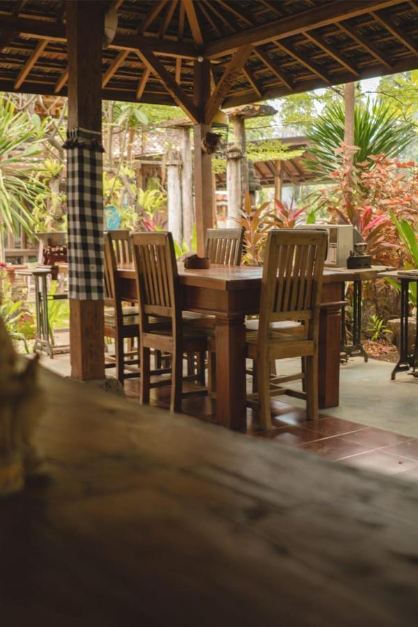 Sunrise Lodge & Lounge Singaraja Dış mekan fotoğraf