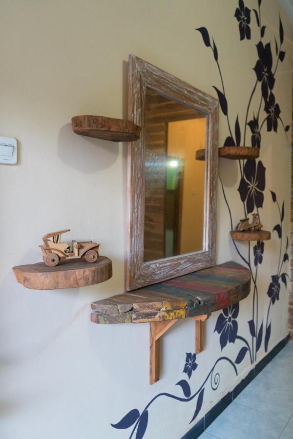 Sunrise Lodge & Lounge Singaraja Dış mekan fotoğraf